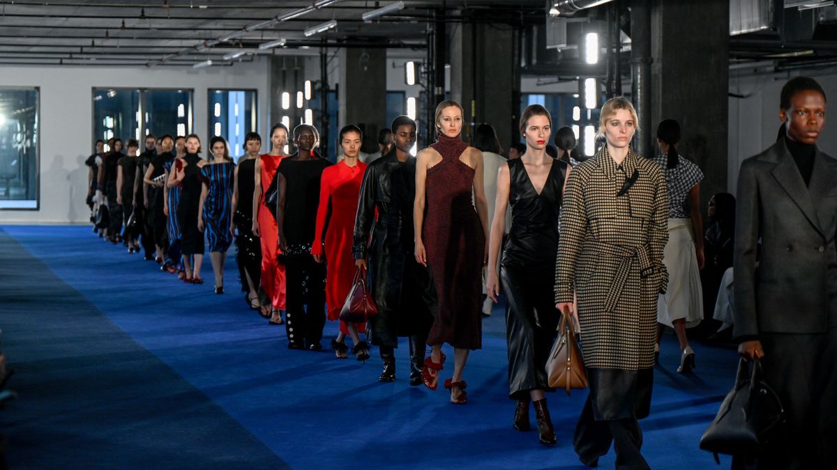 The New Proenza Schouler Is Anything But Perfect (On Purpose)—5 Details That Stood Out