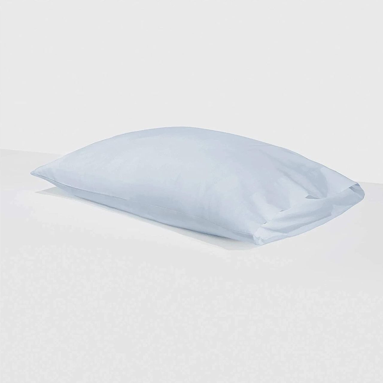 How to DeBloat a Puffy Face at Home Marie Claire