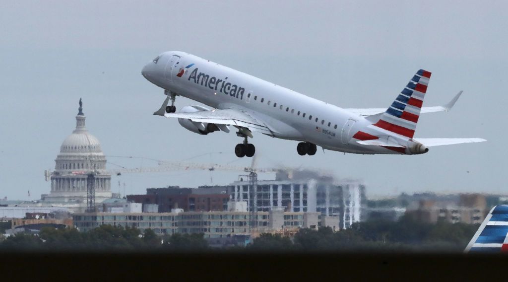 American Airlines airplane,