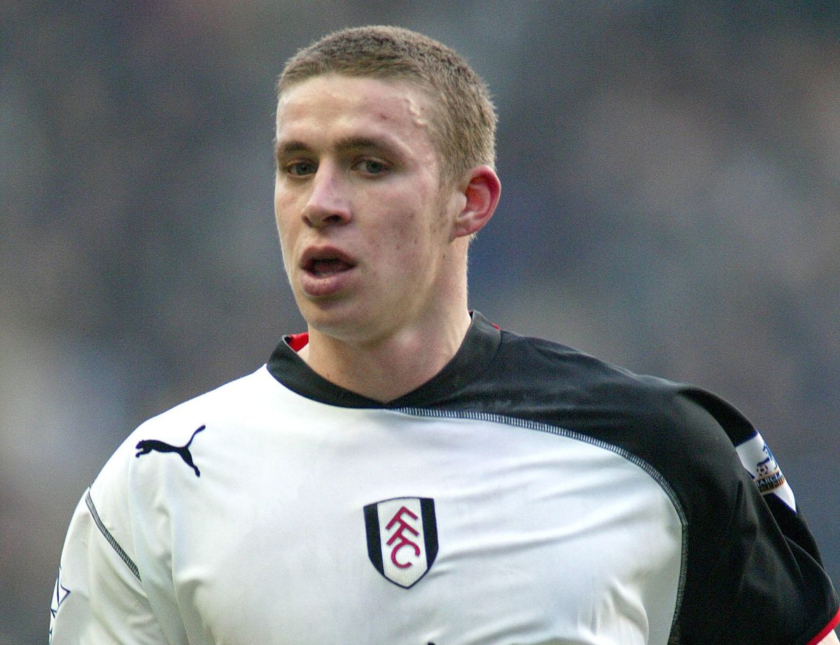 Sean Davis playing for Fulham in 2004