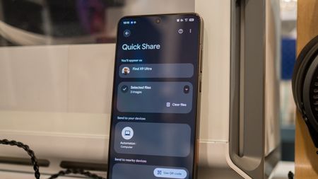 Quick Share on Android showing available devices