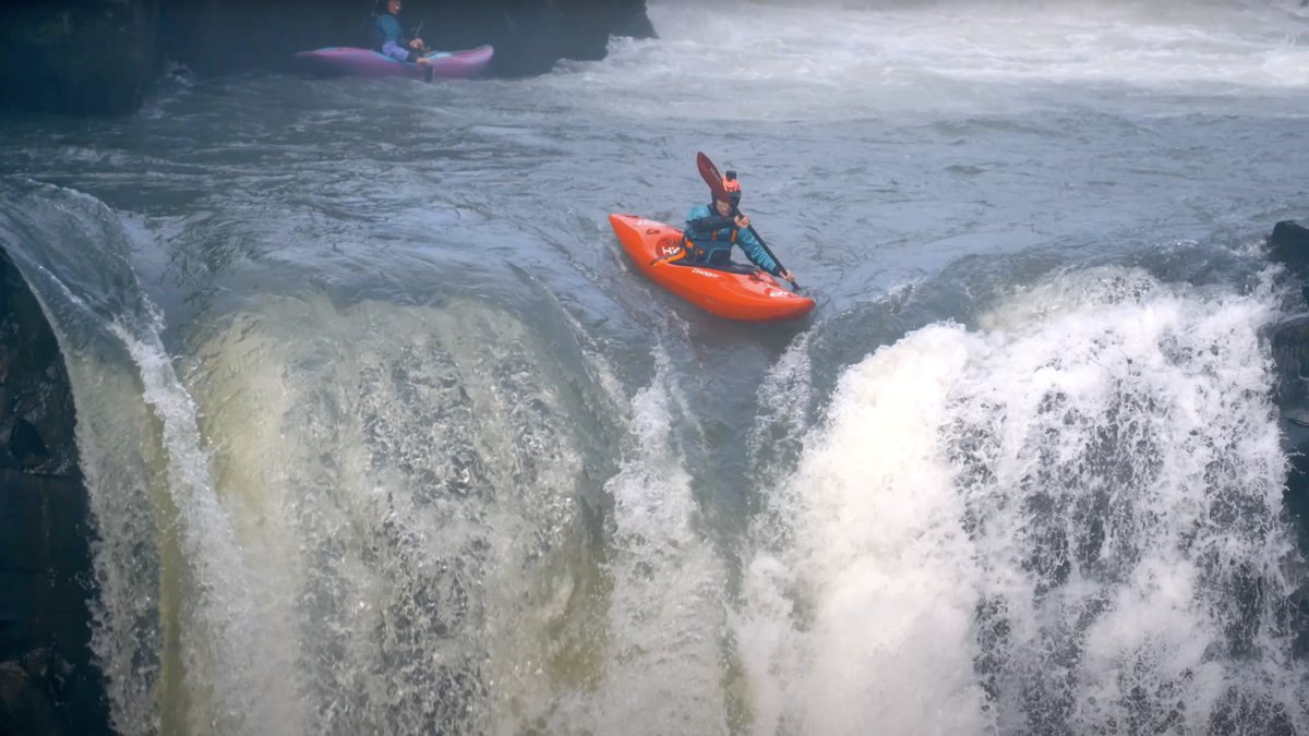 Hallelujah kayaking movie