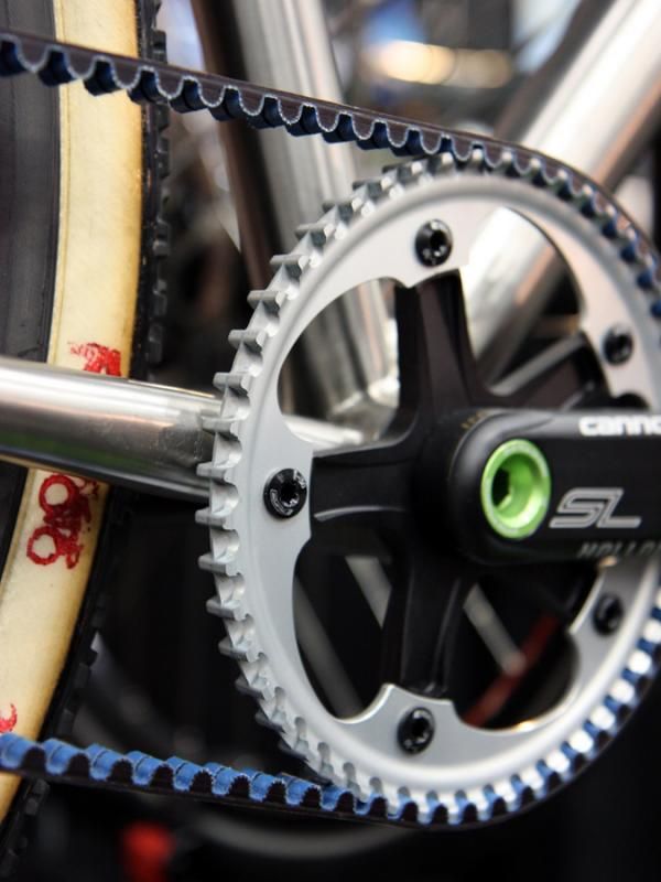 Gates' new Centertrack belt was found on several bikes at NAHBS, including this Vertigo 'cross singlespeed.