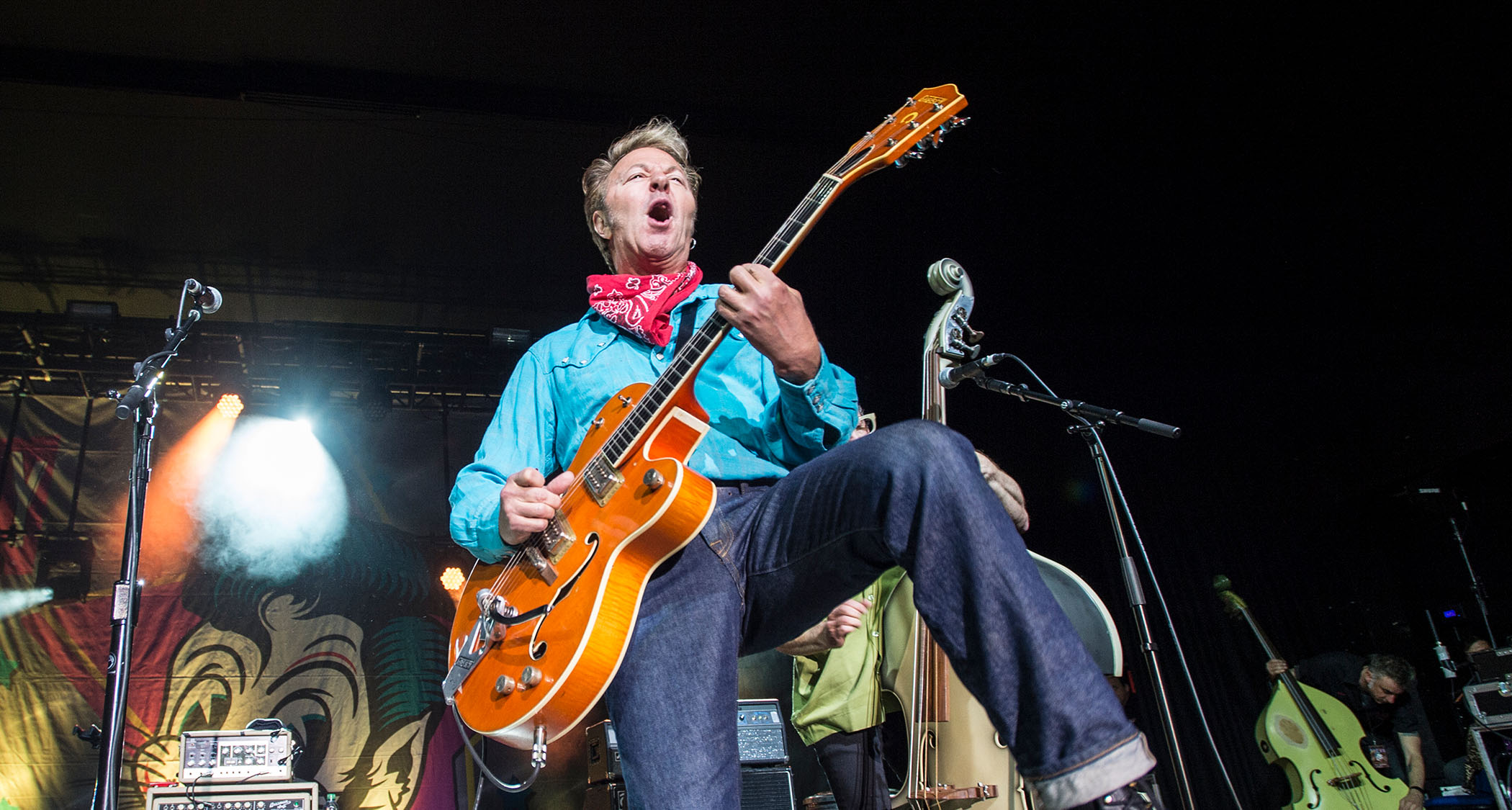 Brian Setzer rocks out with the Stray Cats onstage