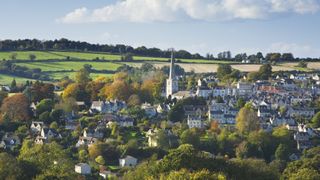 the best walks in the Cotswolds: Painswick in autumn