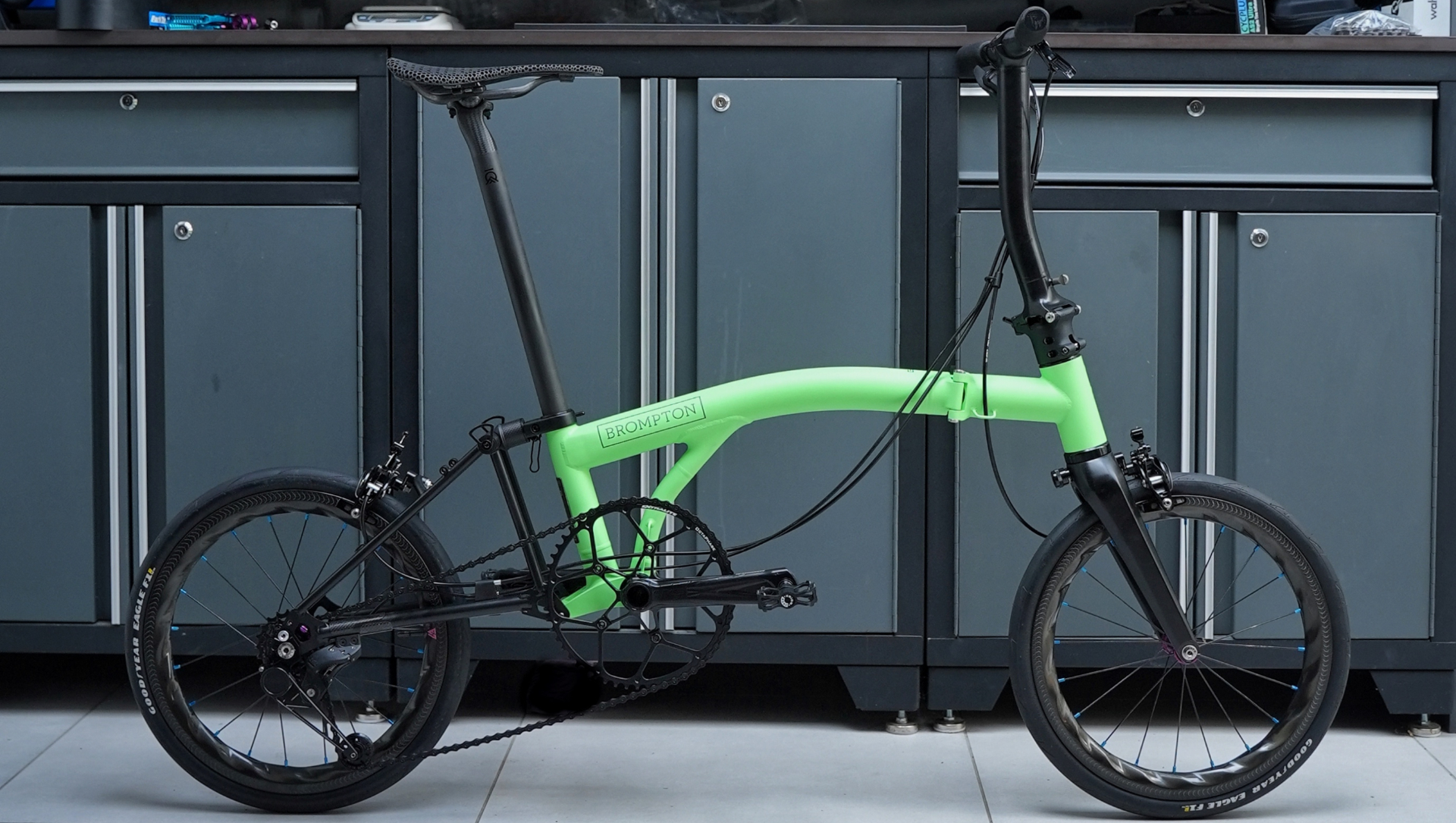 Twisted Wheel 5.99kg custom Brompton T Line