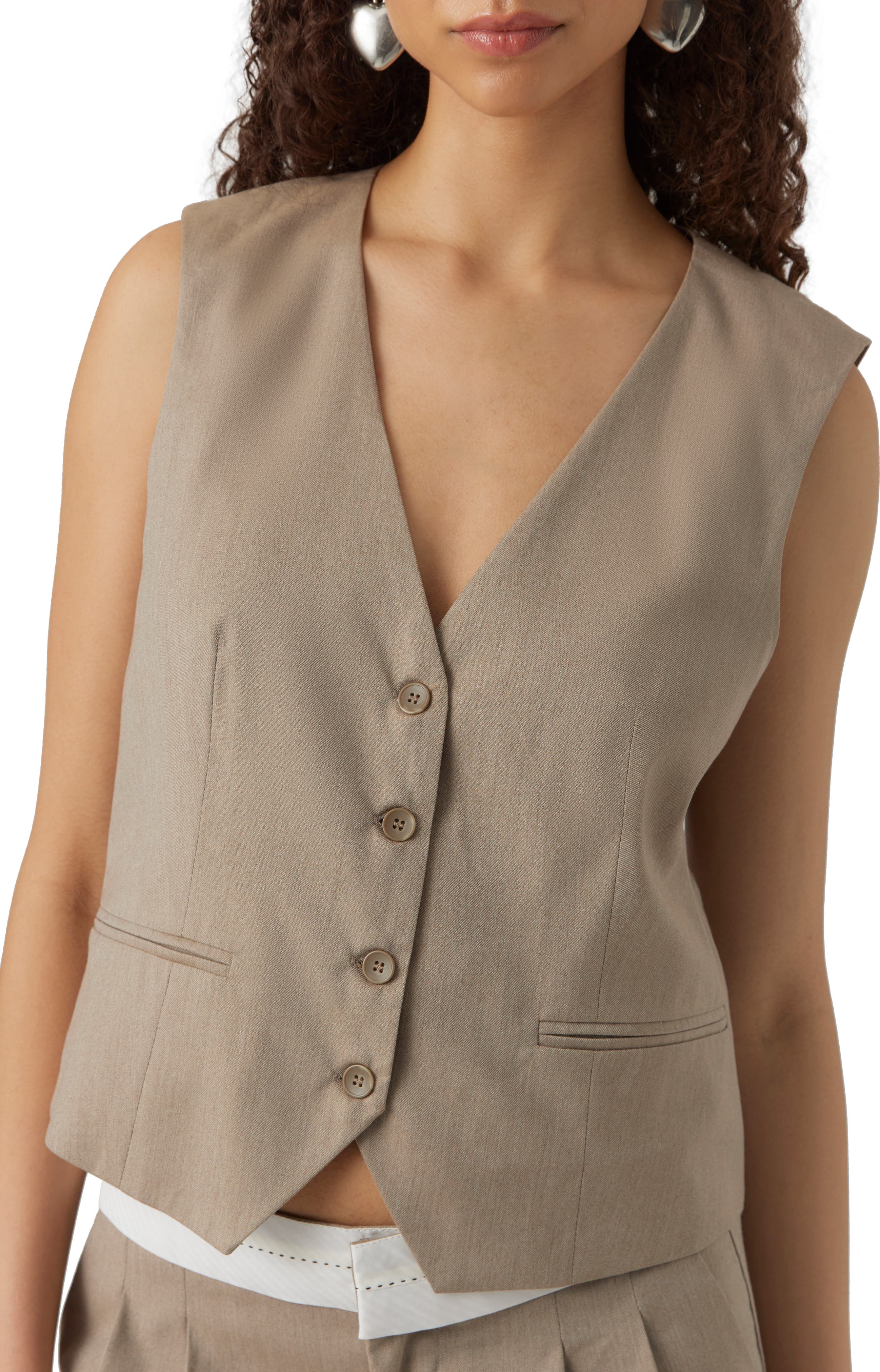 Dagny Vest