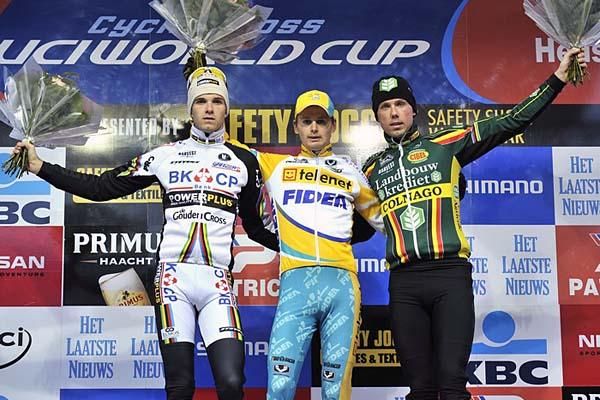 Elite men's podium: Niels Albert (BKCP Powerplus), Kevin Pauwels (Telenet Fidea), Sven Nys (Landbouwkrediet Colnago)