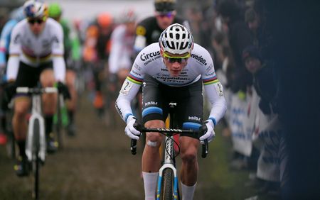 Mathieu van der Poel in the lead
