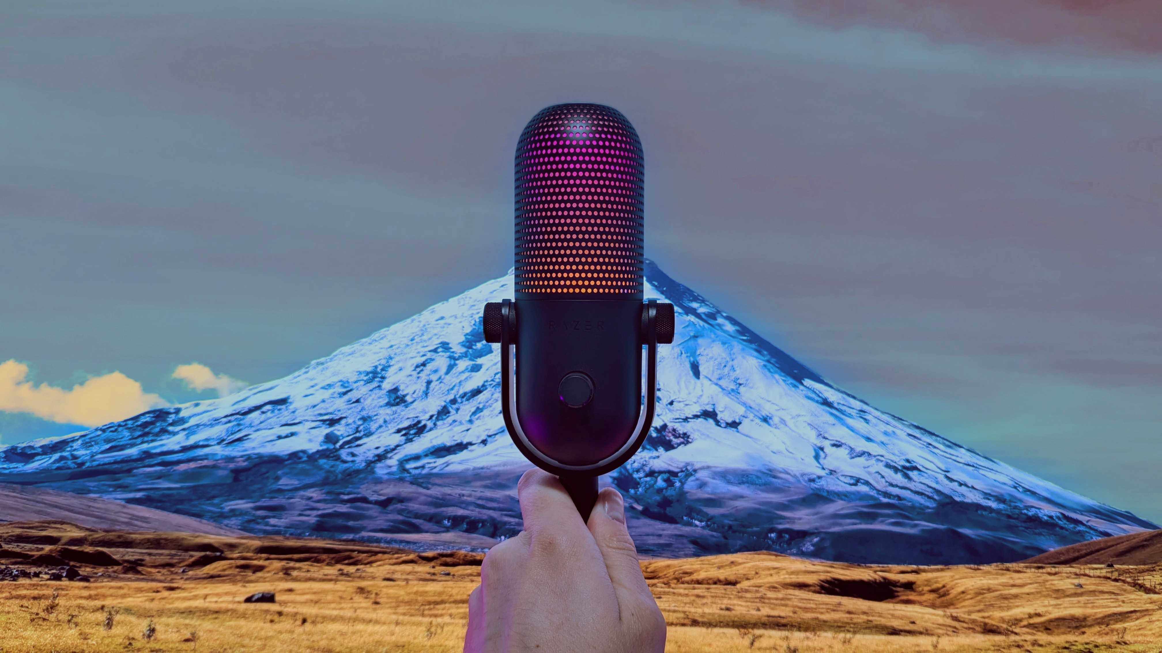 I wish this microphone made my voice glow as bright as it does, but it's still a solid, easy-to-use mic