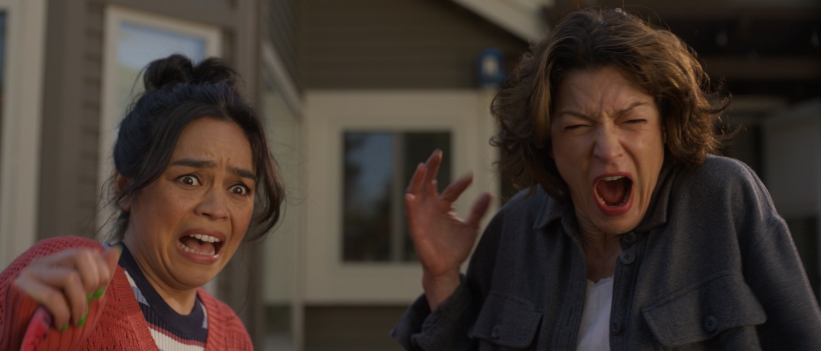 Stefani Reyes (Kaitlyn Santa Juana) and her mom (Rya Kihlstedt) in Final Destination: Bloodlines