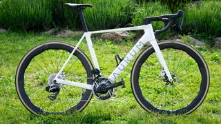 Aurum Magma first ride review: Have two Grand Tour winners produced a solid all-around race bike? 