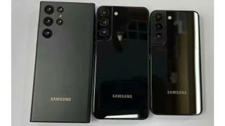 Una imagen filtrada mostrando la serie Samsung Galaxy S22