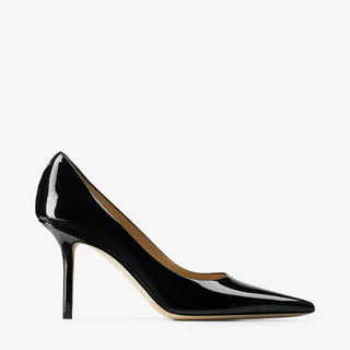 Sepatu Pumps Kulit Paten Hitam Jimmy Choo, Love 85 dengan Emblem JC