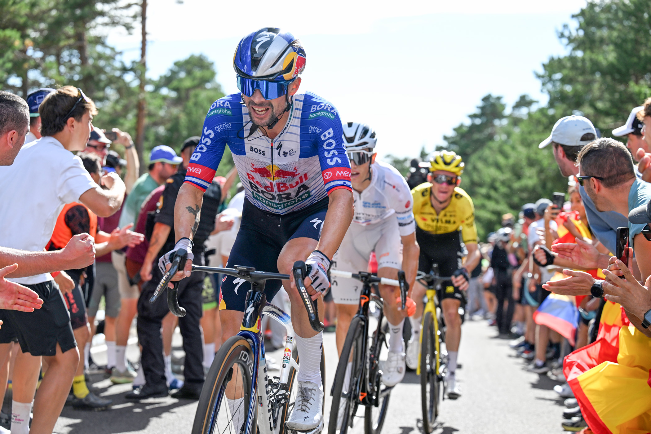 'We are still careful in speaking this out' – Primož Roglič in position to strike and win fifth Vuelta a España, say Red Bull, but pre-race crash keeps them realistic