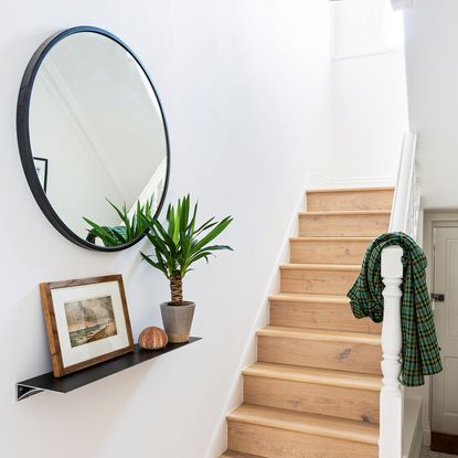 Hall mirror ideas – ways to add light and interest to hallways of all ...