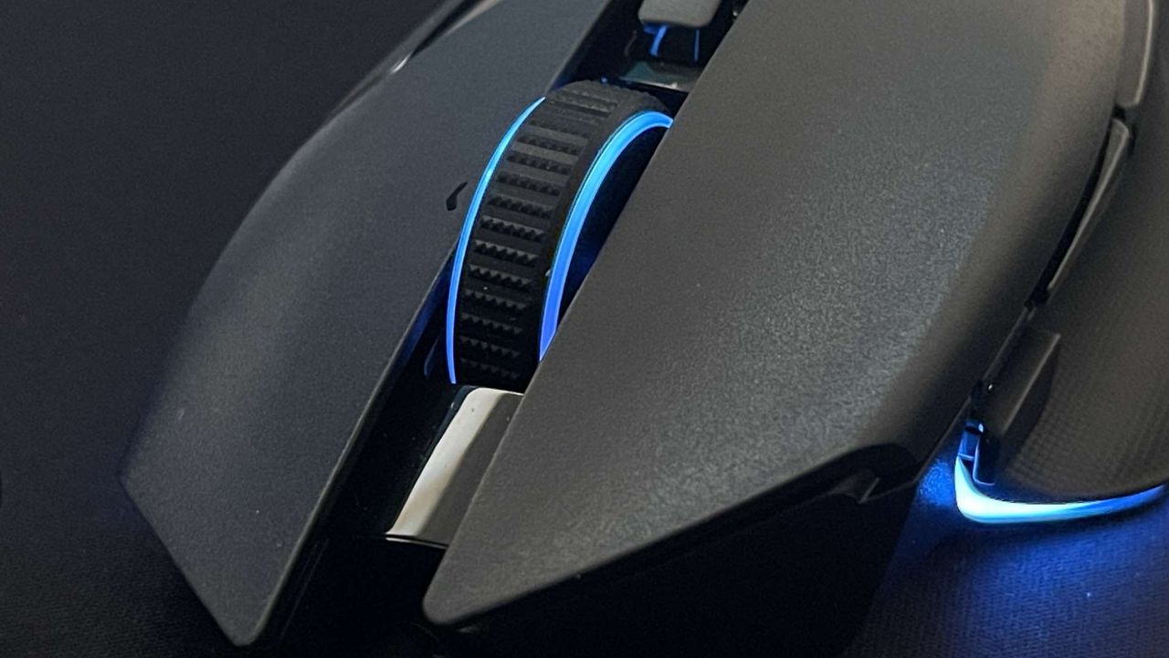 Razer Basilisk V3 gaming mouse close up on scroll wheel