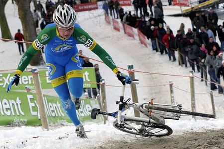 Thijs Al (AA Drink Cycling Team) comes to grief on the slippery circuit.