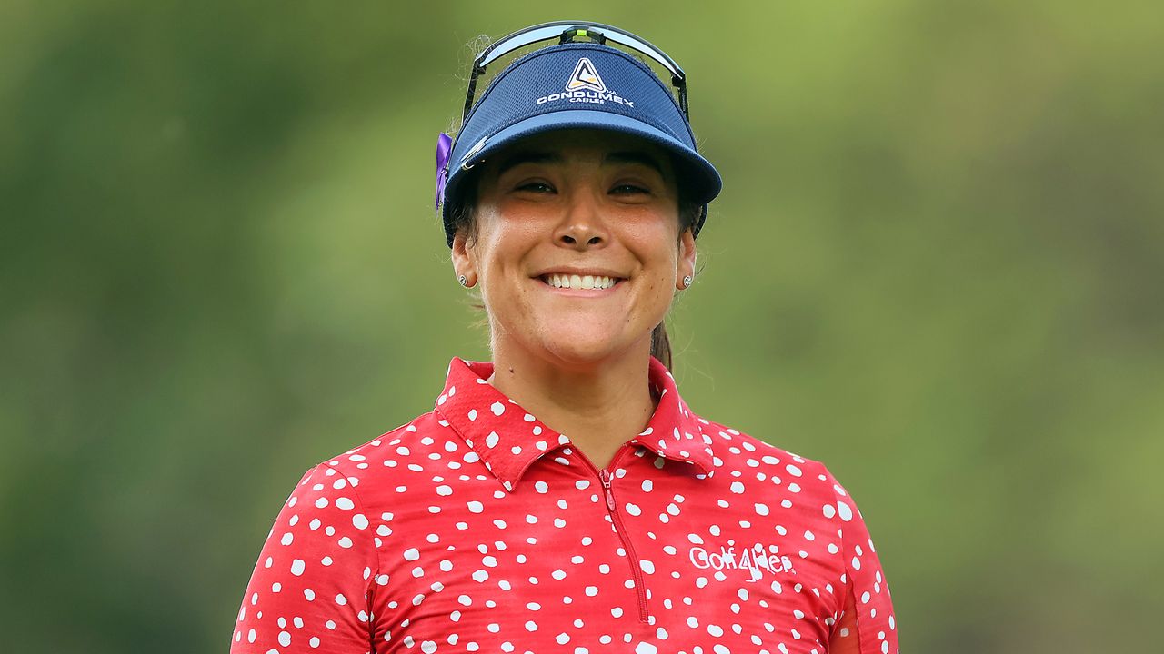 Mariajo Uribe smiles to the camera at the 2023 DANA Open