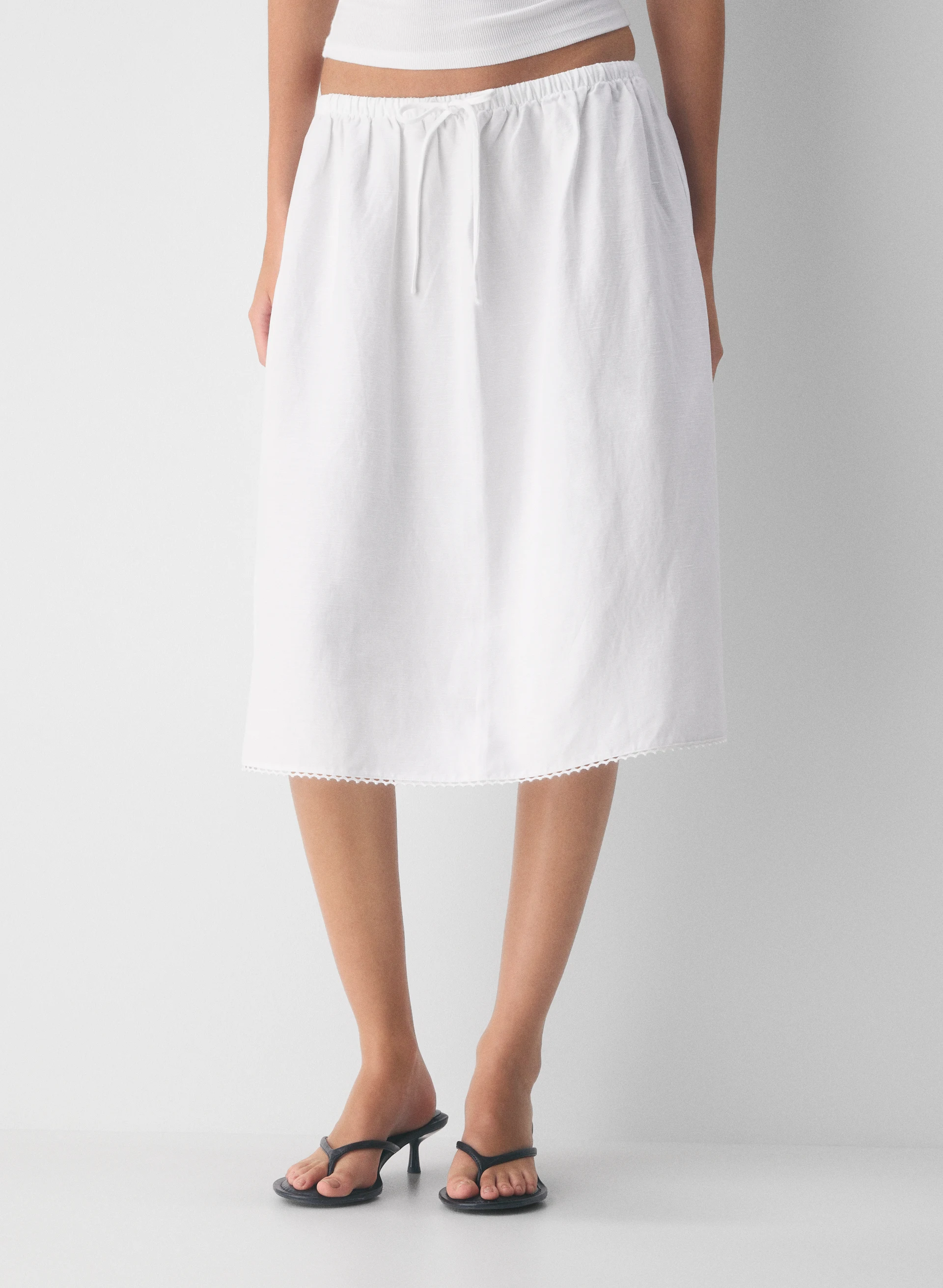 Levity Skirt