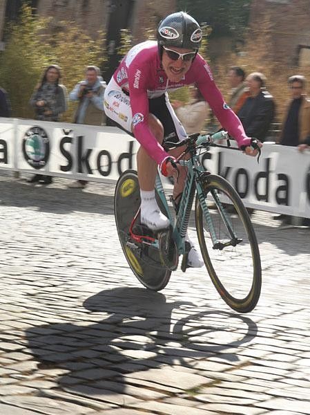 Enrico Gasparotto (Barloworld) sports the points jersey on his way to fifth on the stage.