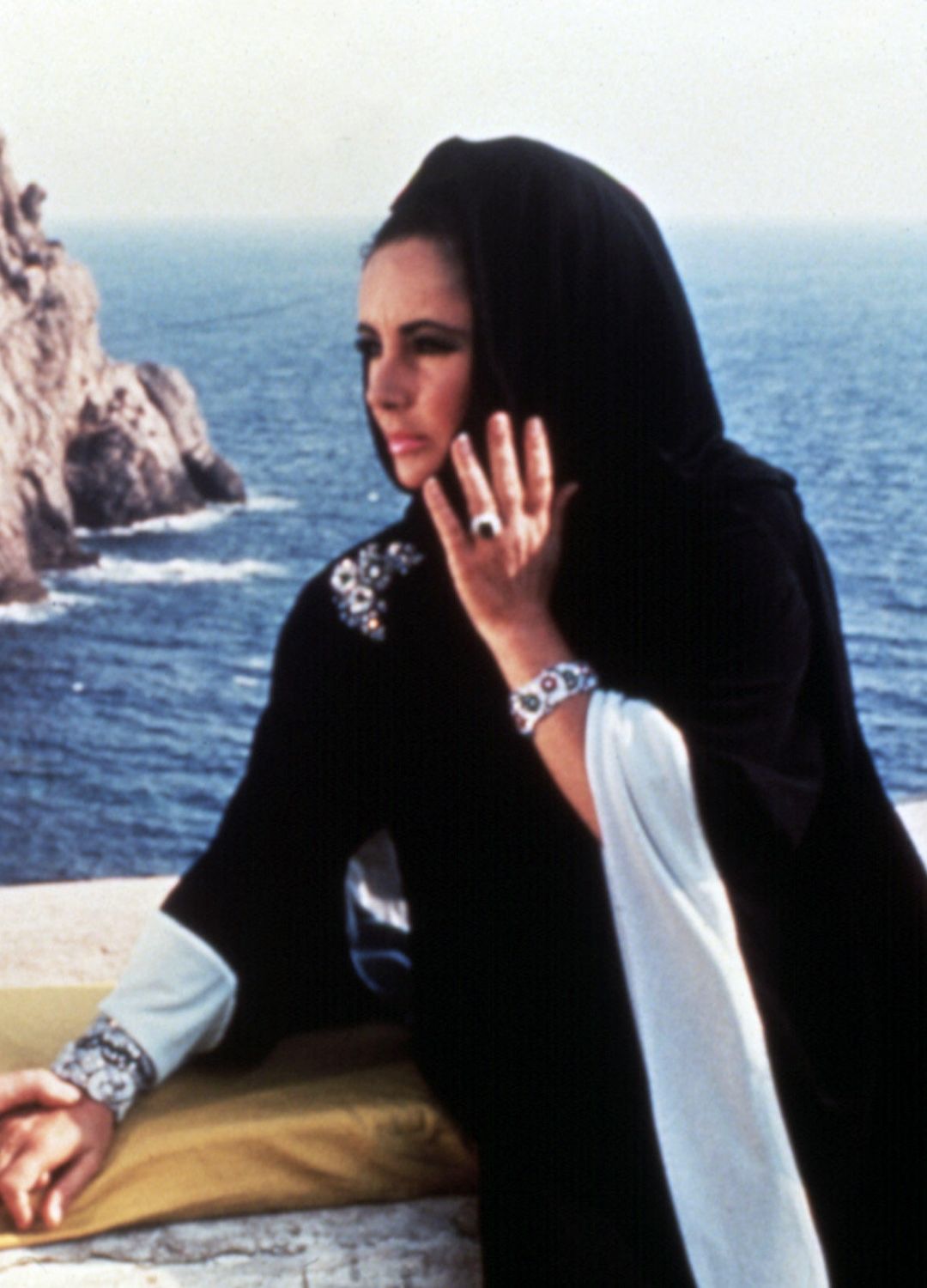Elizabeth Taylor in Boom!