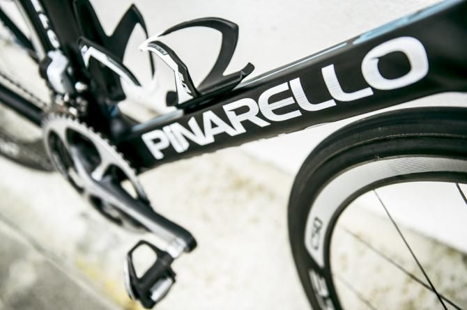 The Pinarello F8 feautures aerodynamic truncated aerofoil-shaped tubes, which have been dubbed FlatBack