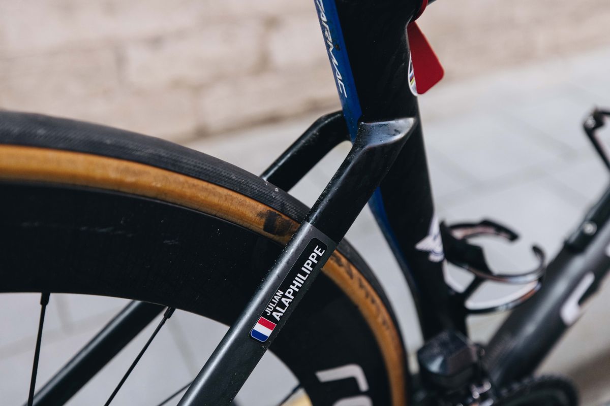 Julian Alaphilippe's Specialized Tarmac SL7