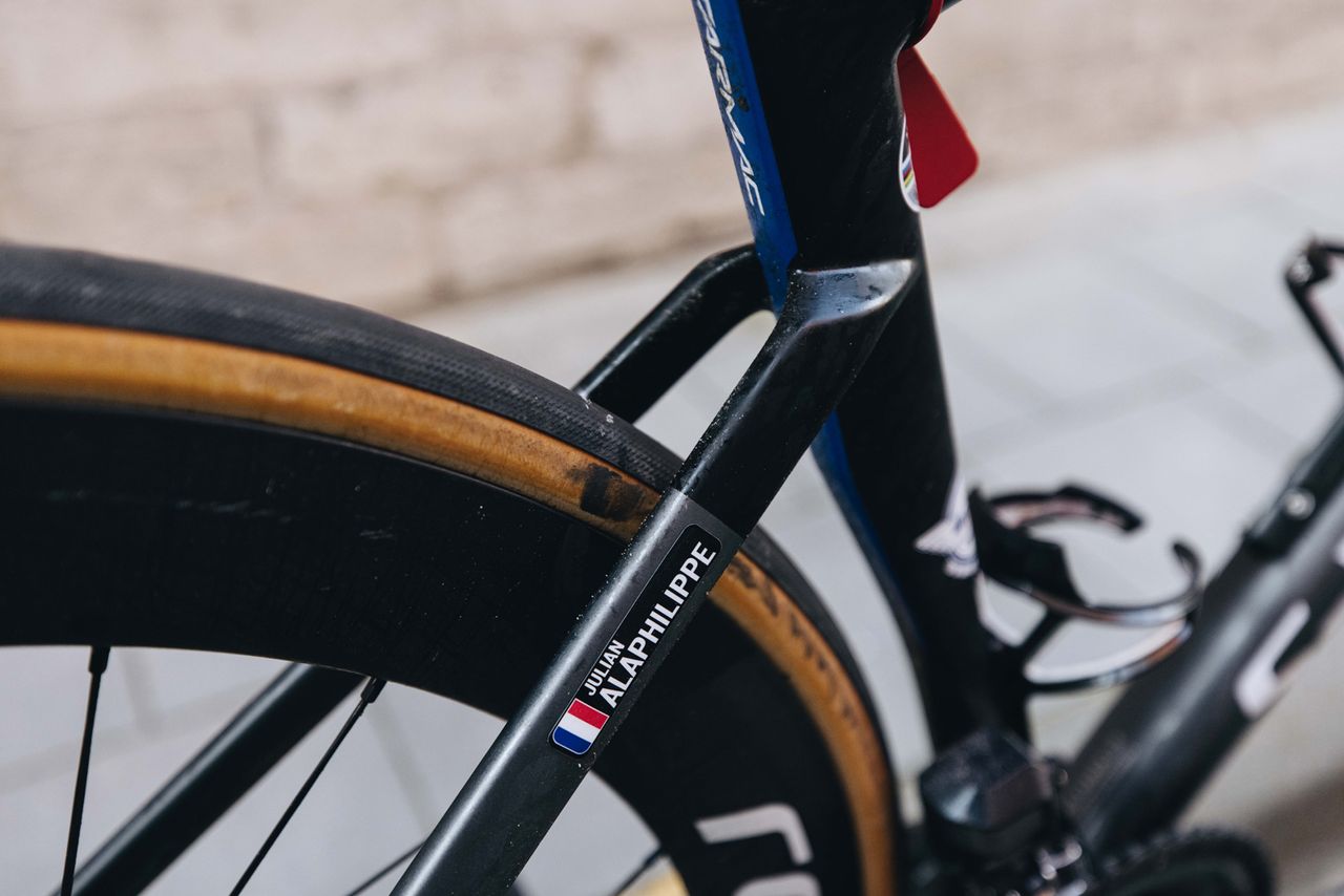Julian Alaphilippe's Specialized Tarmac SL7