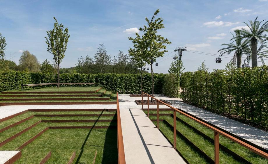 Alex Hanazaki garden in East Berlin