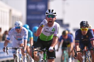 Mark Cavendish takes his first win of 2018