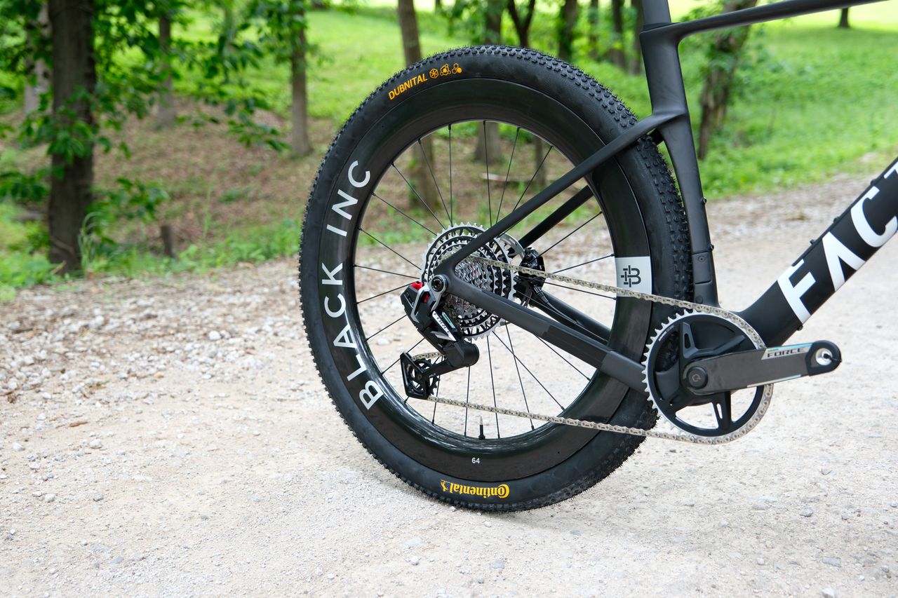 Unnamed Factor prototype gravel bike seen at Unbound Gravel 2026