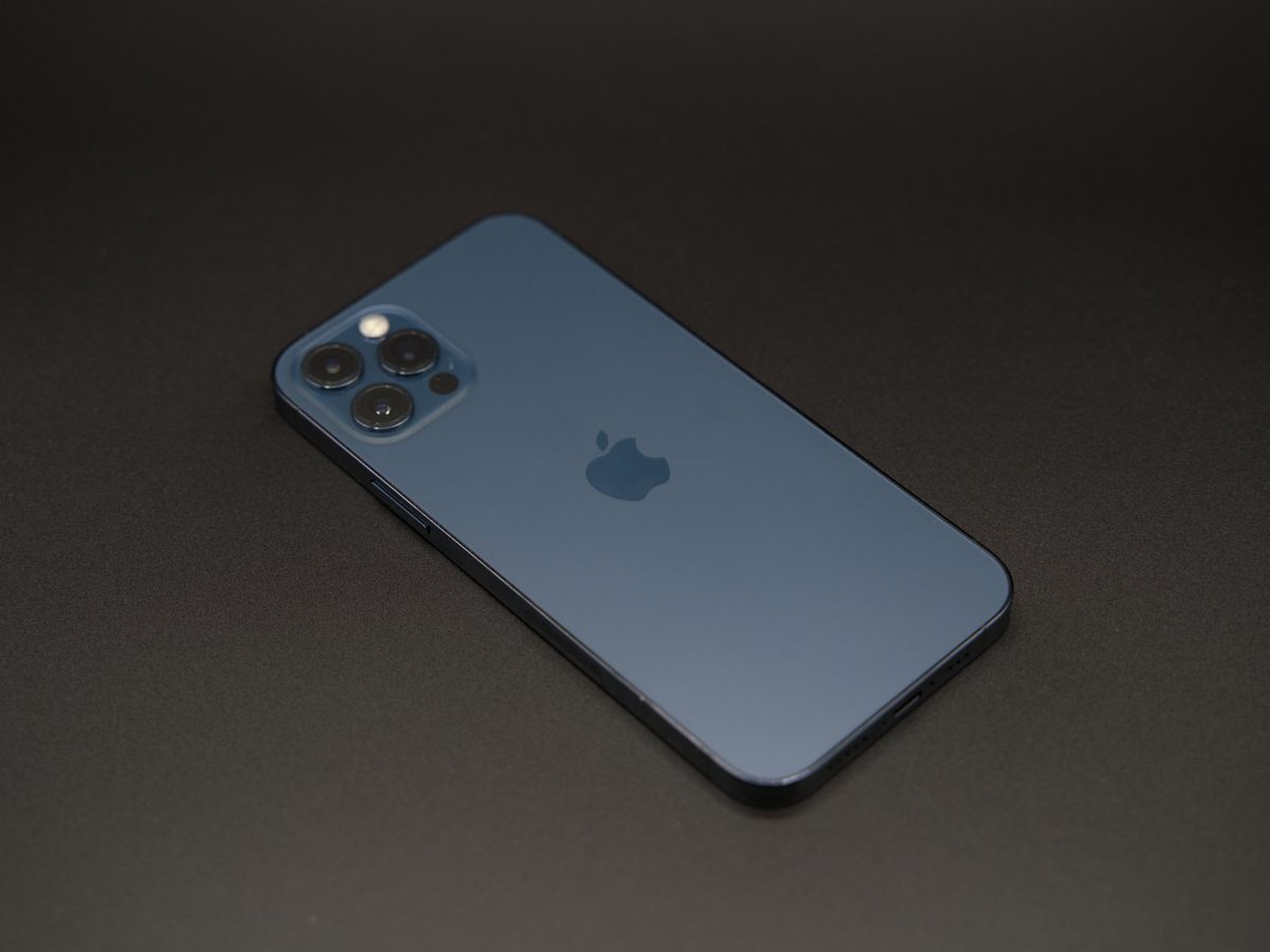 iPhone 12 Pro Pacific Blue