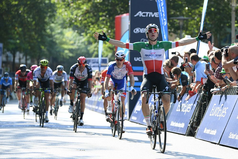 Elia Viviani (Quick-Step Floors) wins EuroEyes Cyclassics Hamburg