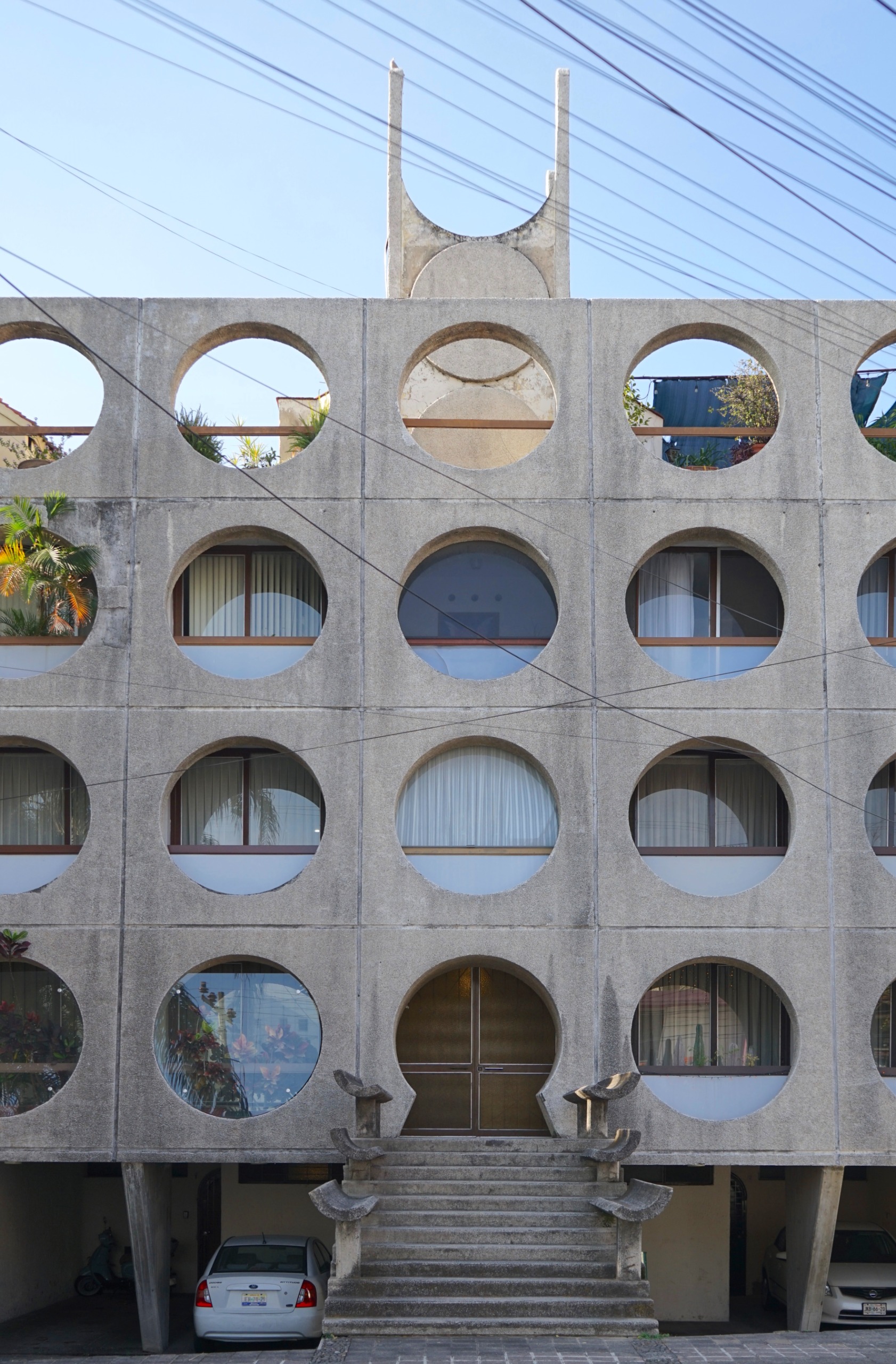 brutalist building in Guadalajara by F&amp;eacute;lix Aceves Ortega