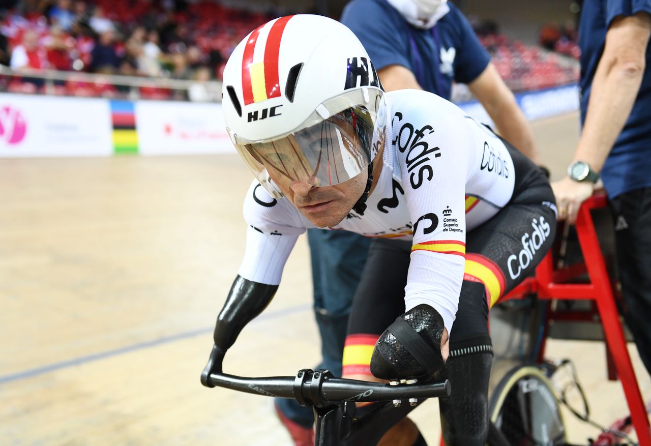 Ricardo Ten cycling in a velodrome