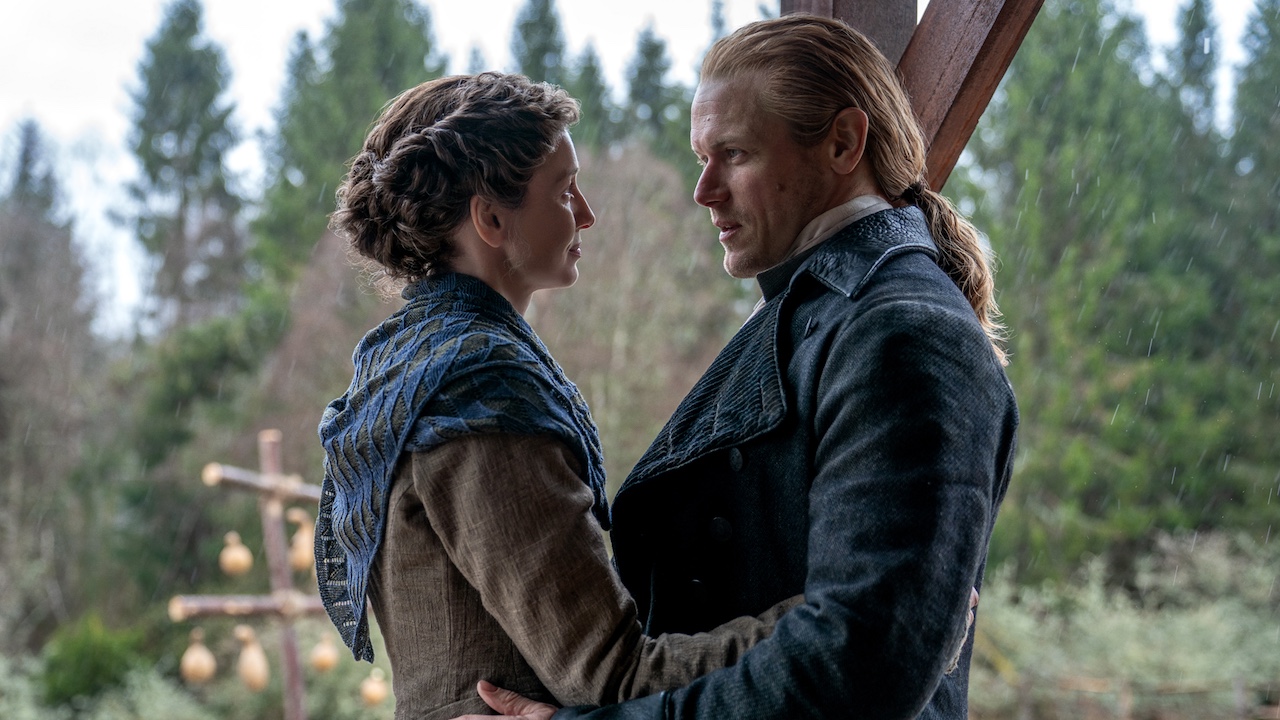 claire and jamie embrace in outlander season 8