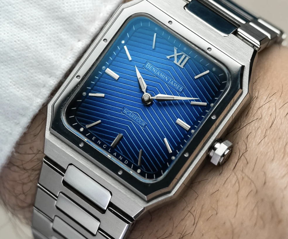 watch with blue face