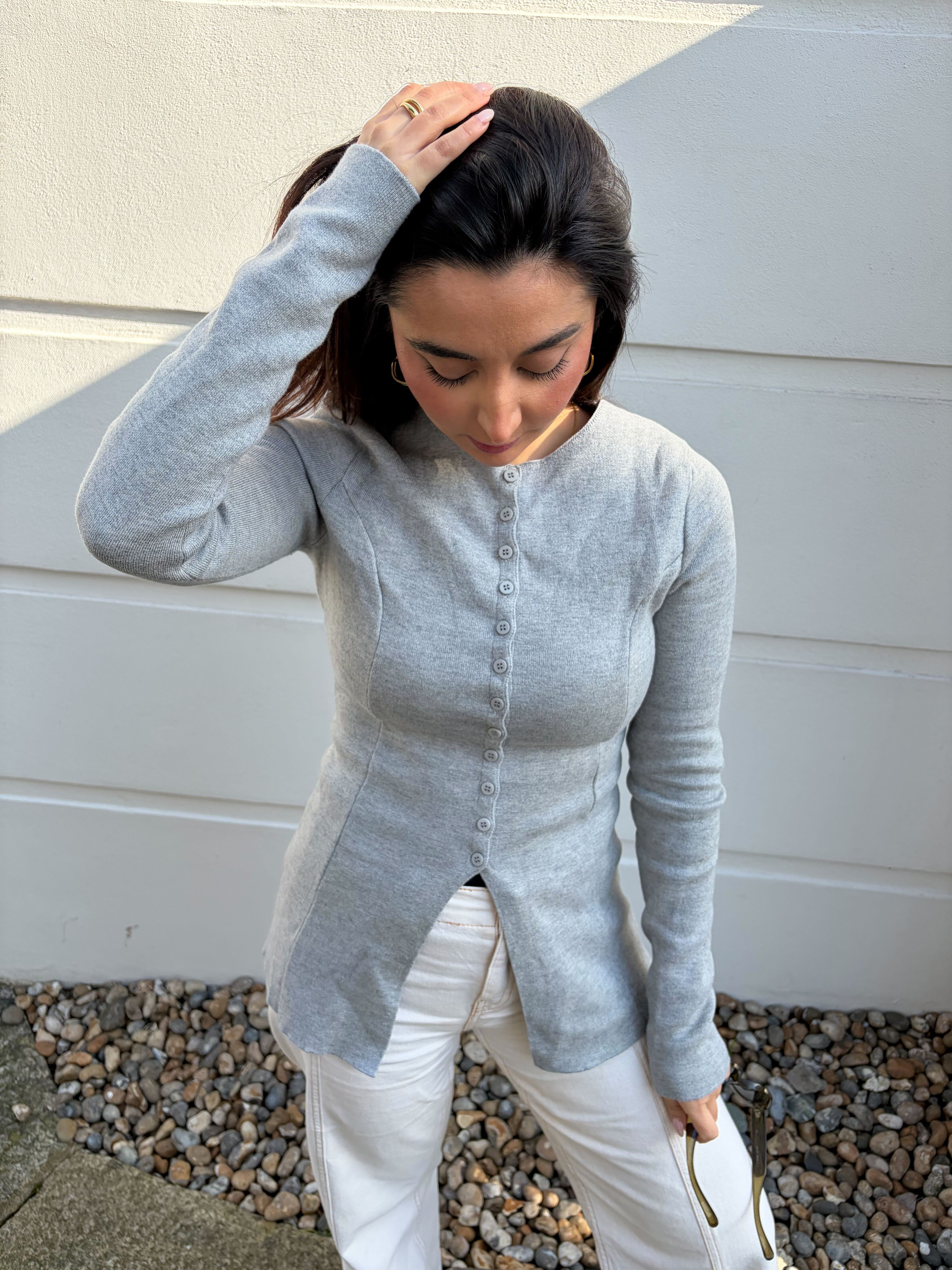 Marina wearing the Aligne cardigan