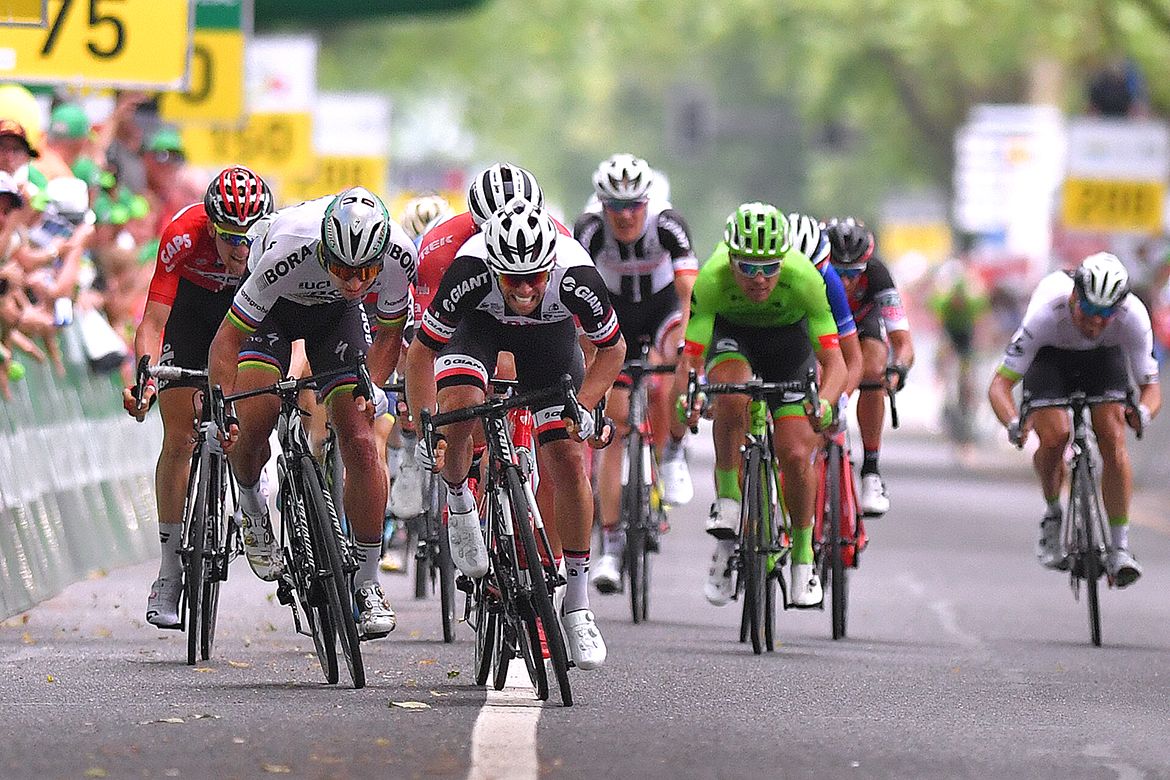Michael Matthews (Team Sunweb) sprints to the win