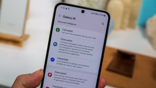 Galaxy AI settings on Samsung Galaxy S24 FE