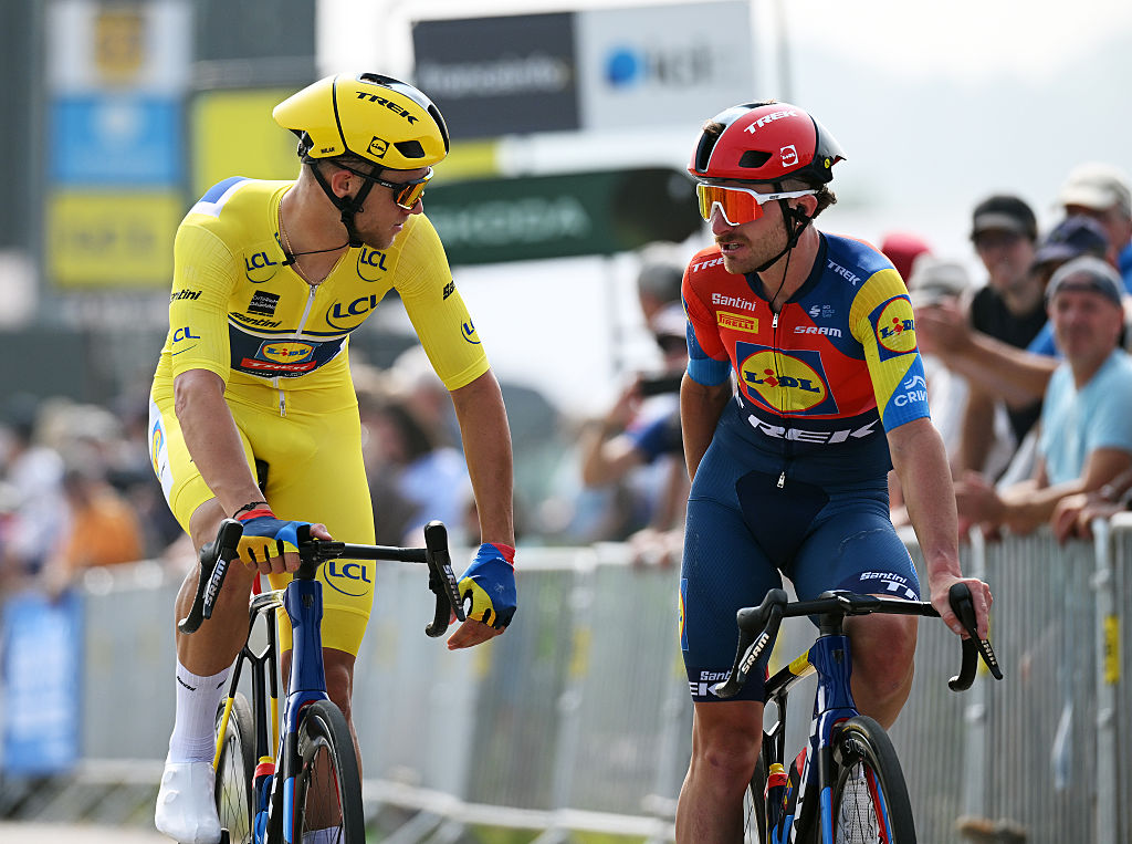 CHARANTONNAY, FRANCE - JUNE 10: (L-R) Jonathan Milan of Italy - Yellow leader jersey and Simone Consonni of Italy and Team Lidl - Trek cross the finish line during the 77th Criterium du Dauphine 2025, Stage 3 a 207.2km stage from Brioude to Charantonnay / #UCIWT / on June 10, 2025 in Charantonnay, France. (Photo by Dario Belingheri/Getty Images)