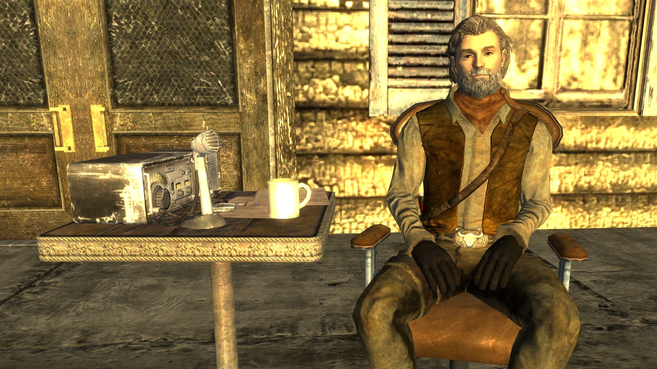 If you want Fallout: New Vegas to look a little more lived-in, these mods have you covered