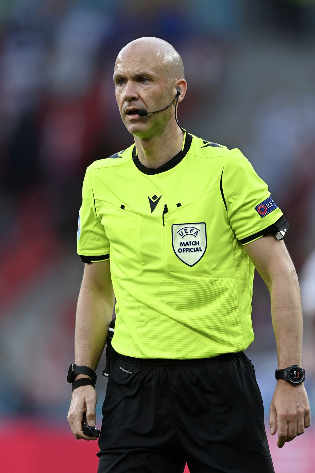 Anthony Taylor praised by UEFA for rapid response to ...