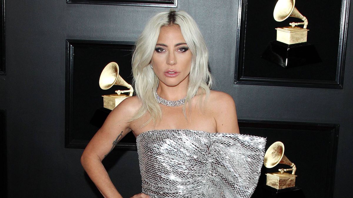 Lady Gaga dansant seule aux Grammys est une ambiance