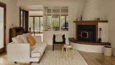 modernist home in montreal