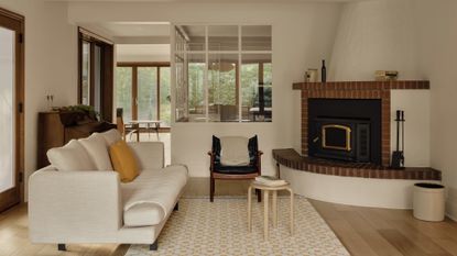 modernist home in montreal