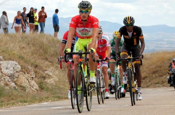 Mirko Tedeschi (Neri Sottoli) leads the breakaway