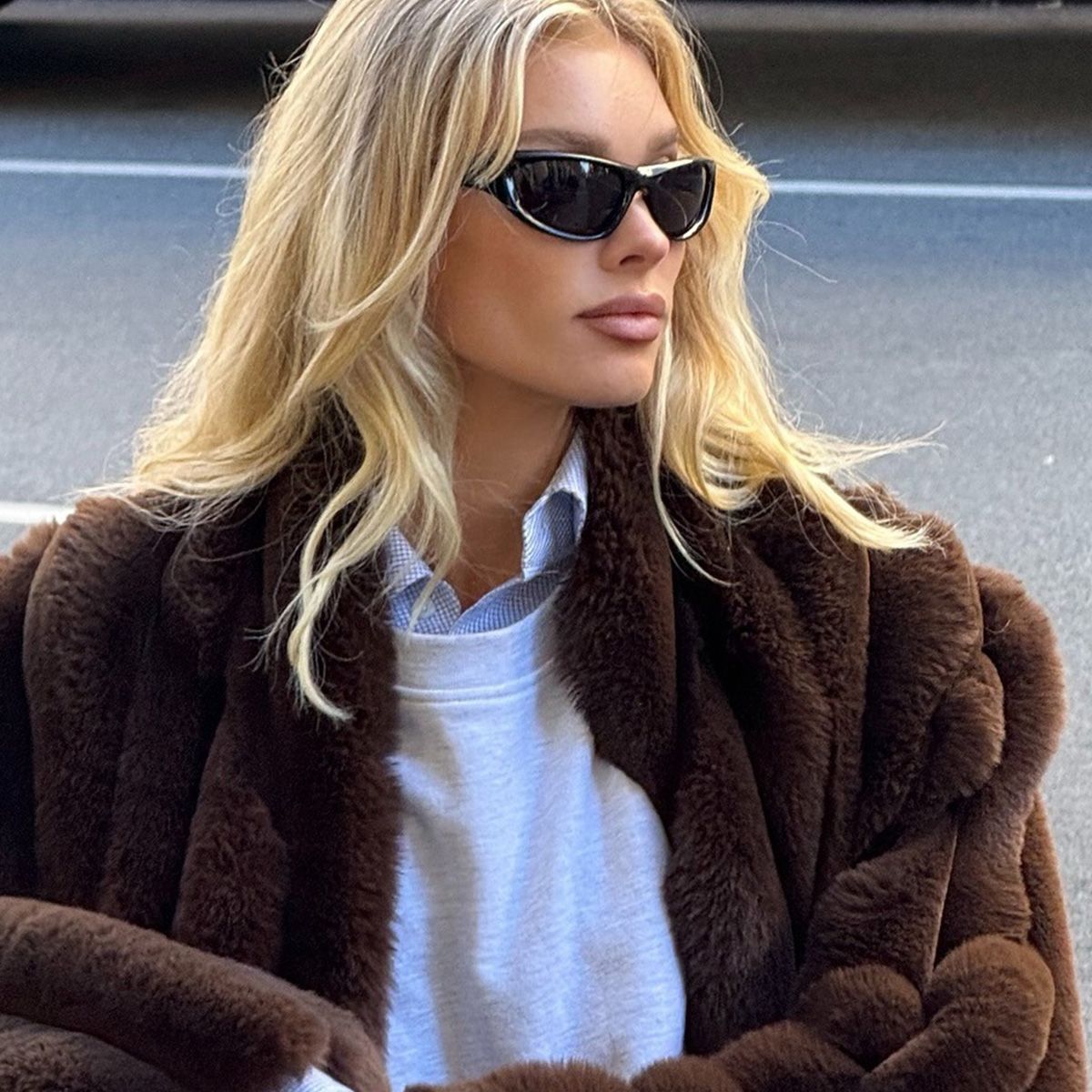 Suddenly, Sweatpants Are "In" Again—Add This Elegant Coat Trend to Wear Them the 2025 Wa image