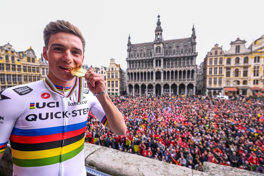 World champion Remco Evenepoel celebrated in Brussels – in pictures